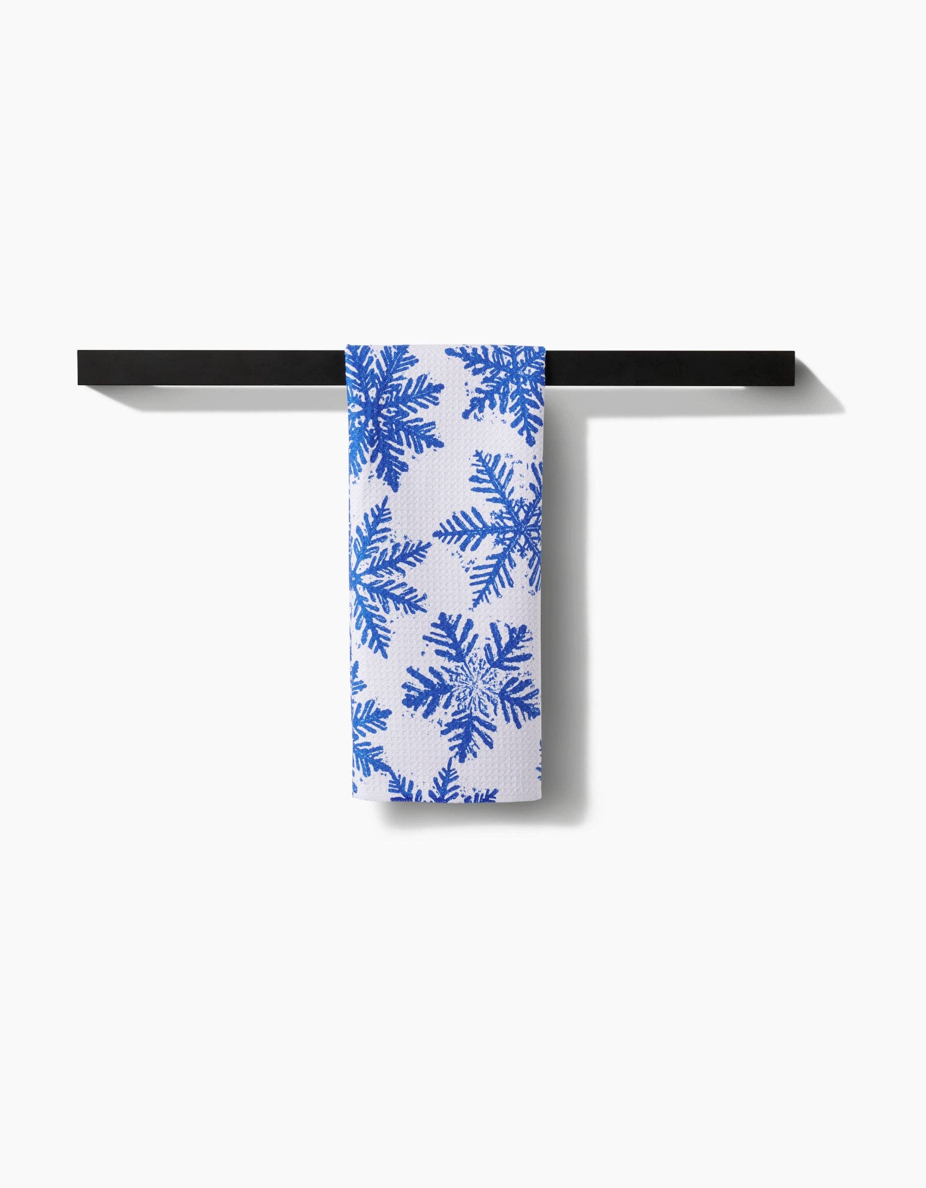 Snowy Days Blue - 85 Local