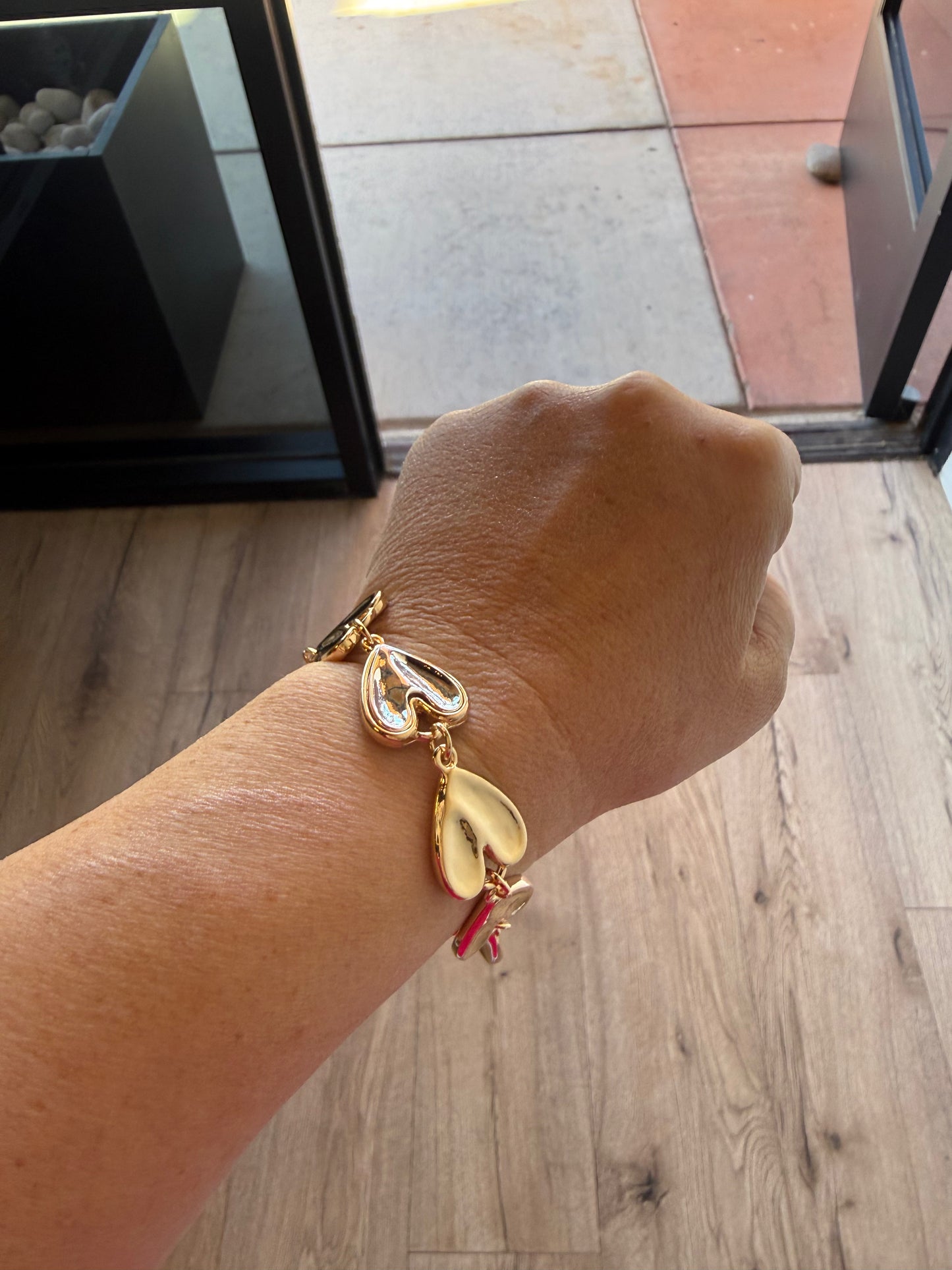 gold heart shape bracelet