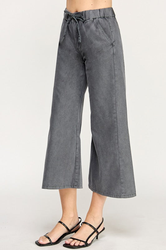 Washed Wide Leg Cropped Pant - Faded Black - 85 Local