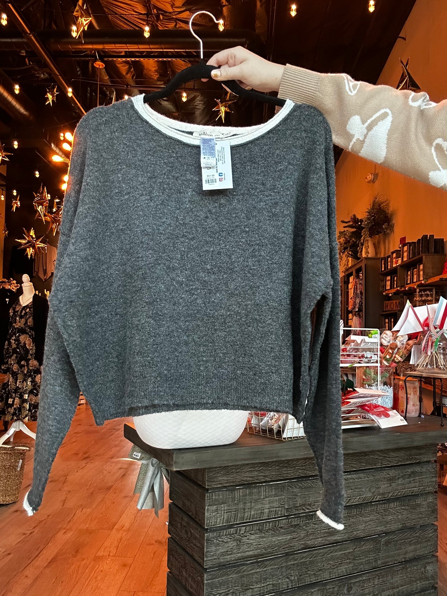 Charcoal Outline Pullover