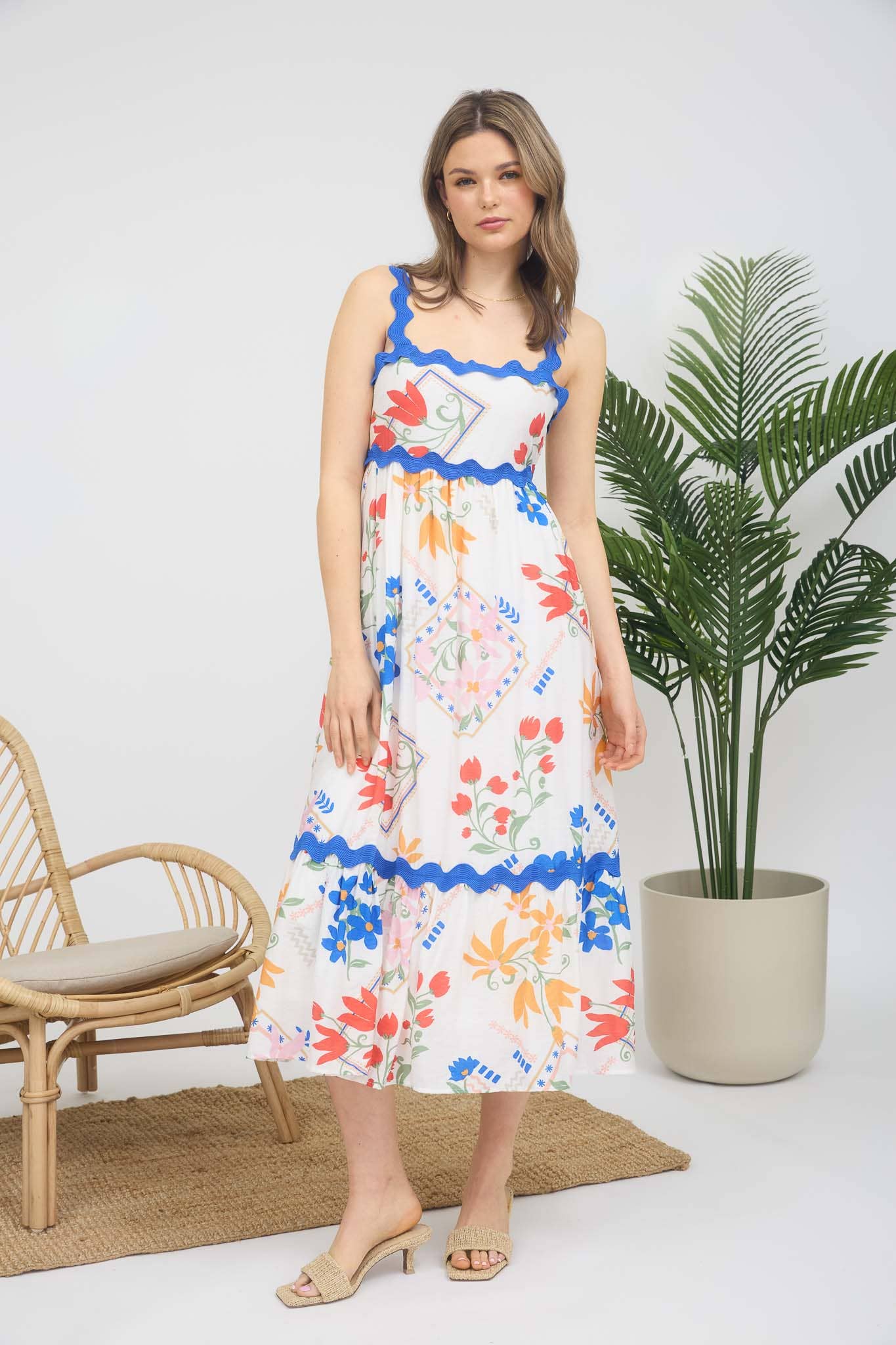 FLORAL PATTERN WAVY DETAIL SLEEVELESS MIDI DRESS - 85 Local
