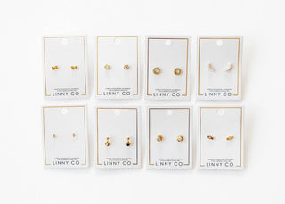 Screwback Stud Earrings - Abigail - Pearl