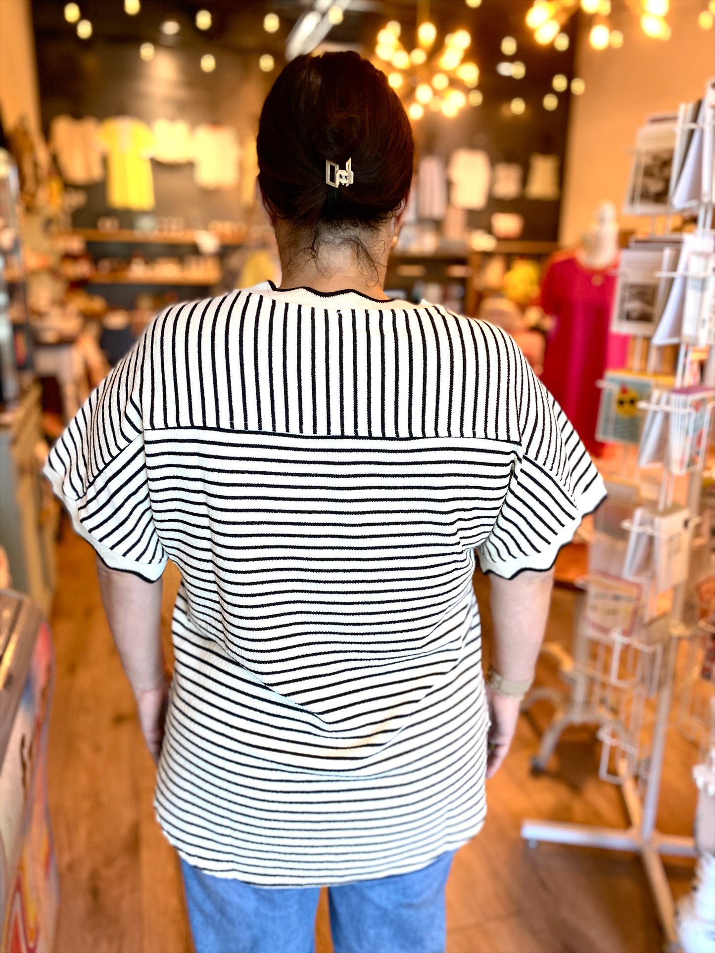 White Stripe Scallop Knit Top