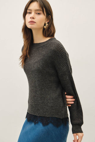 SCALLOPED LACE HEM CREW NECK WOOL BLENDED SWEATER