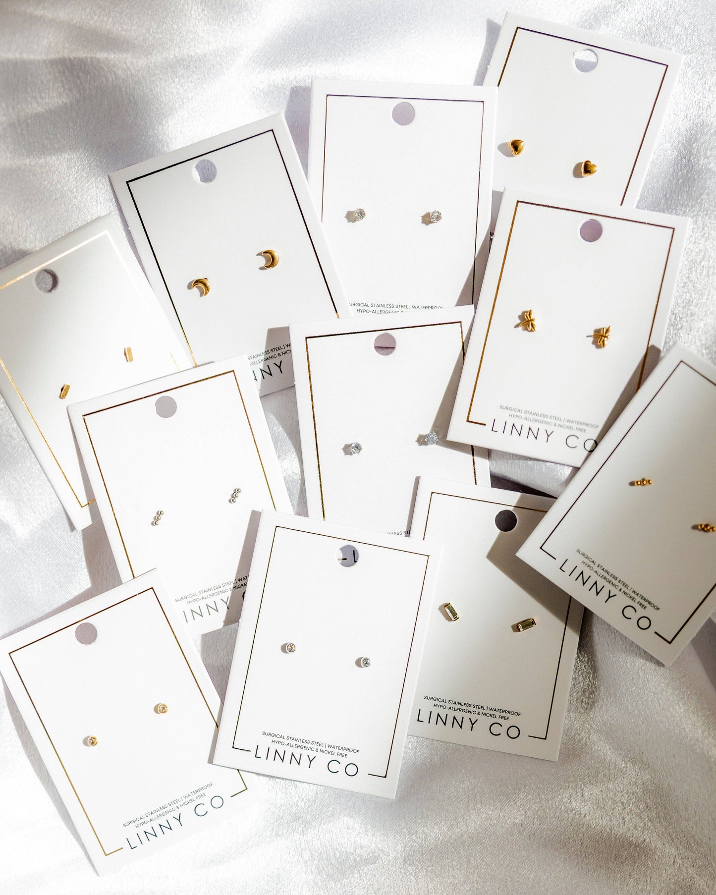 Screwback Stud Earrings - Micro Cooper Clear Silver