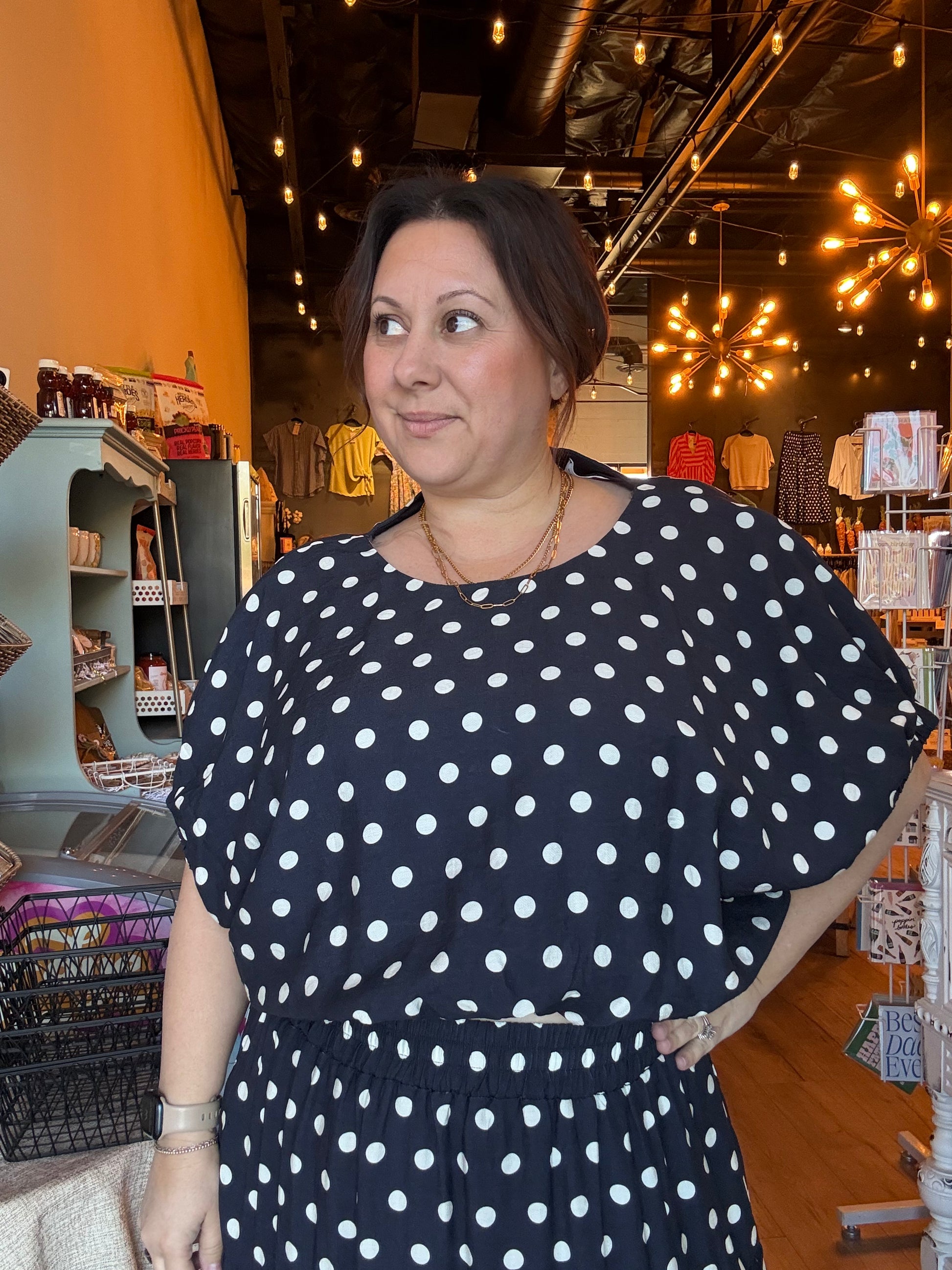 Polka dot balloon bottom crop