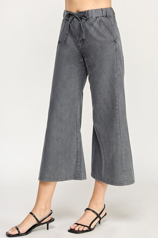 Washed Wide Leg Cropped Pant - Faded Black - 85 Local