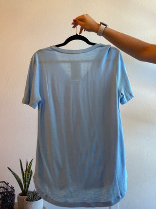 V-Neck T-shirt - 85 Local