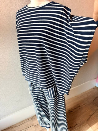 Navy/White Top
